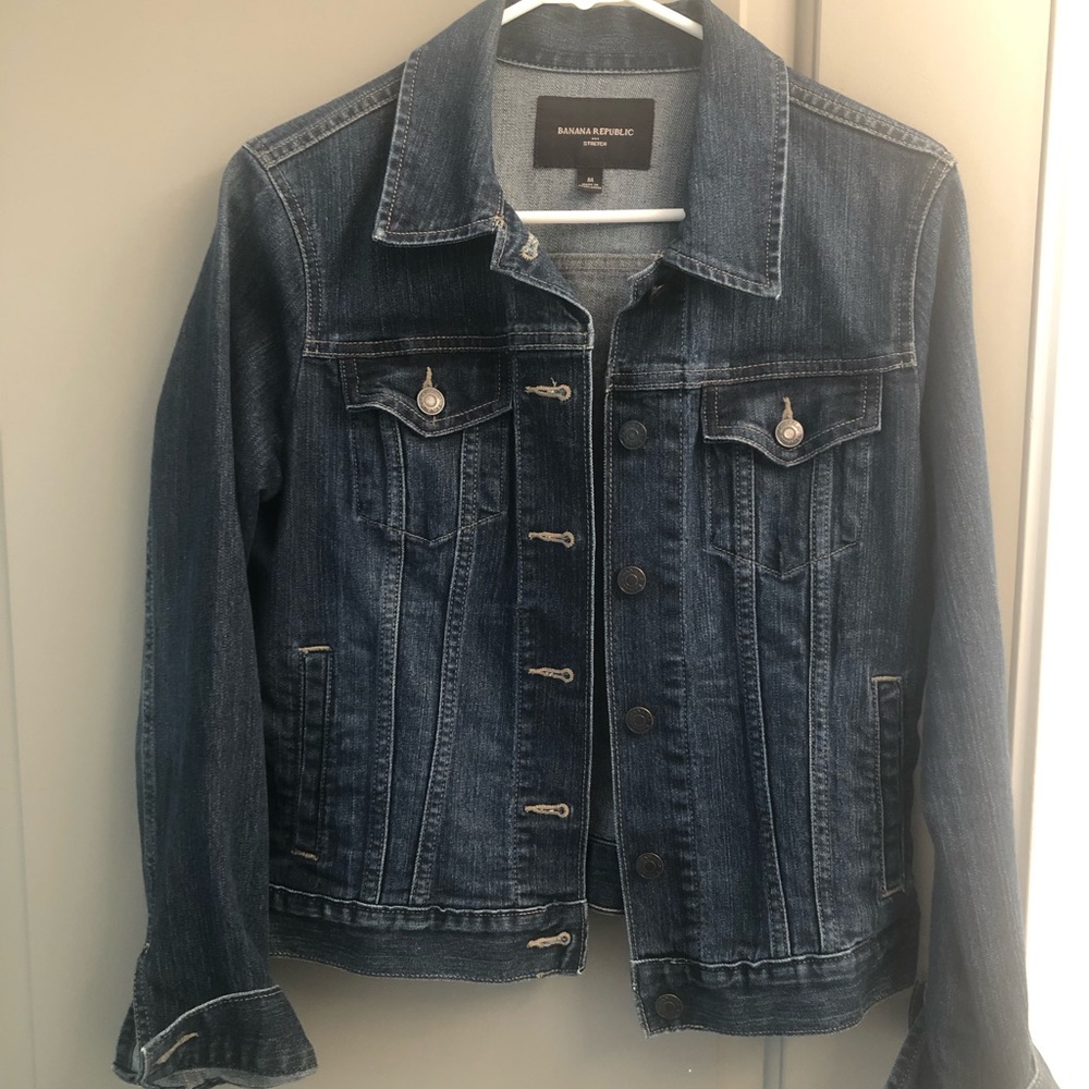 Banana Republic women’s jean jacket size medium